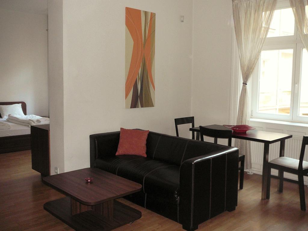 Lion Apartments Medena, Big Size, High Ceilings 布拉迪斯拉发 外观 照片