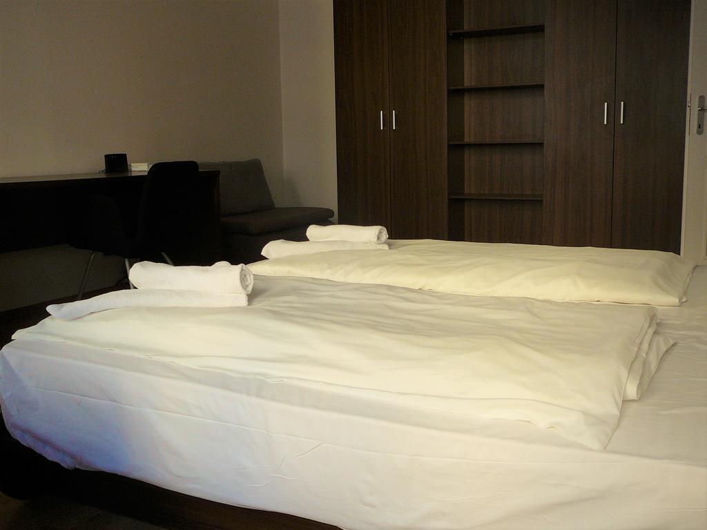 Lion Apartments Medena, Big Size, High Ceilings 布拉迪斯拉发 外观 照片